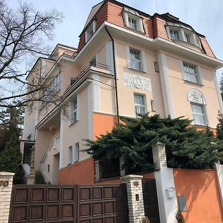 Rooms In Prague-Big+Comfy Экстерьер фото
