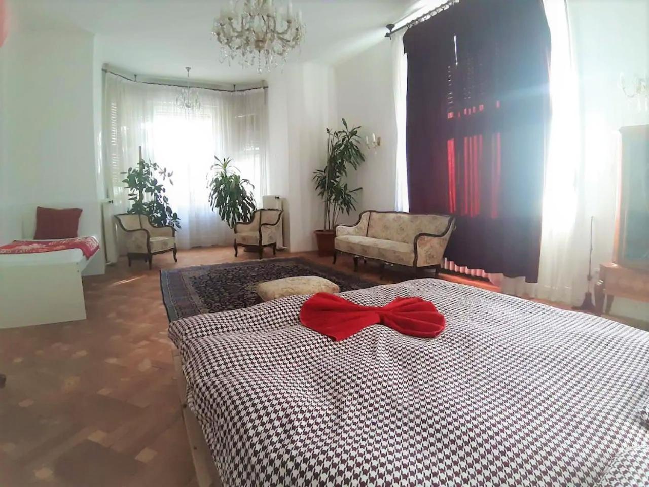 Rooms In Prague-Big+Comfy Экстерьер фото