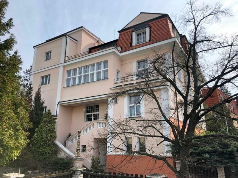 Rooms In Prague-Big+Comfy Экстерьер фото