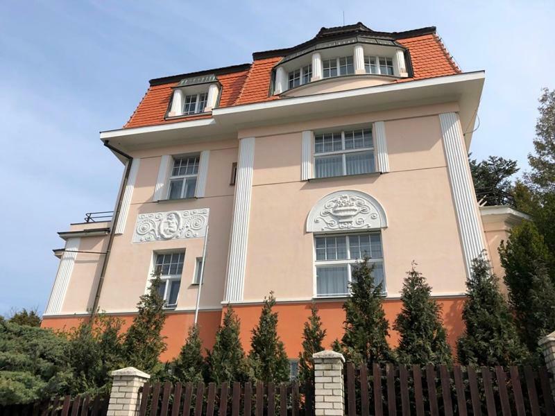 Rooms In Prague-Big+Comfy Экстерьер фото