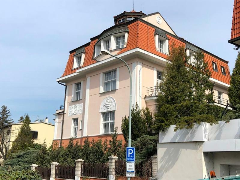 Rooms In Prague-Big+Comfy Экстерьер фото