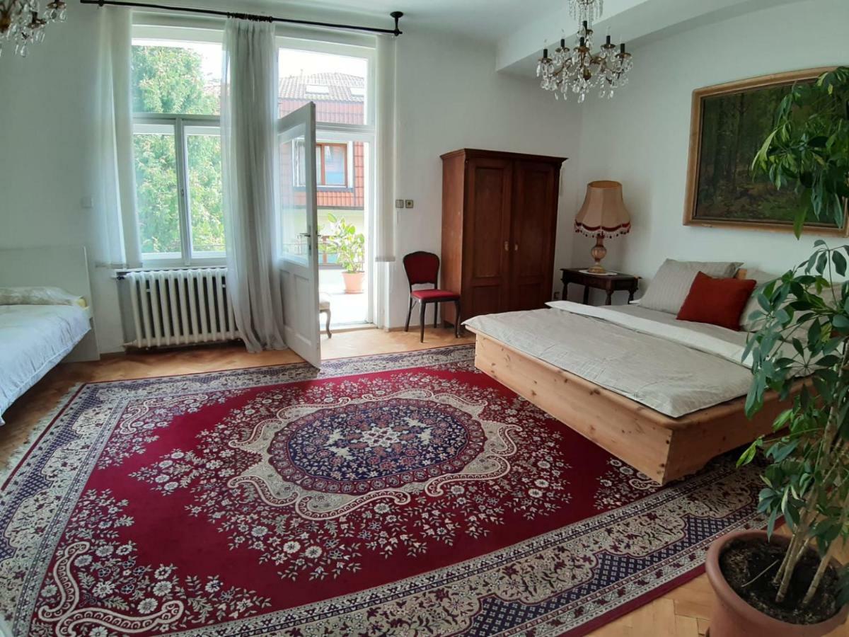 Rooms In Prague-Big+Comfy Экстерьер фото