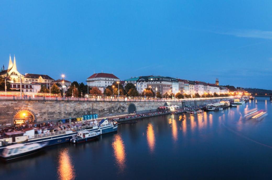 Rooms In Prague-Big+Comfy Экстерьер фото
